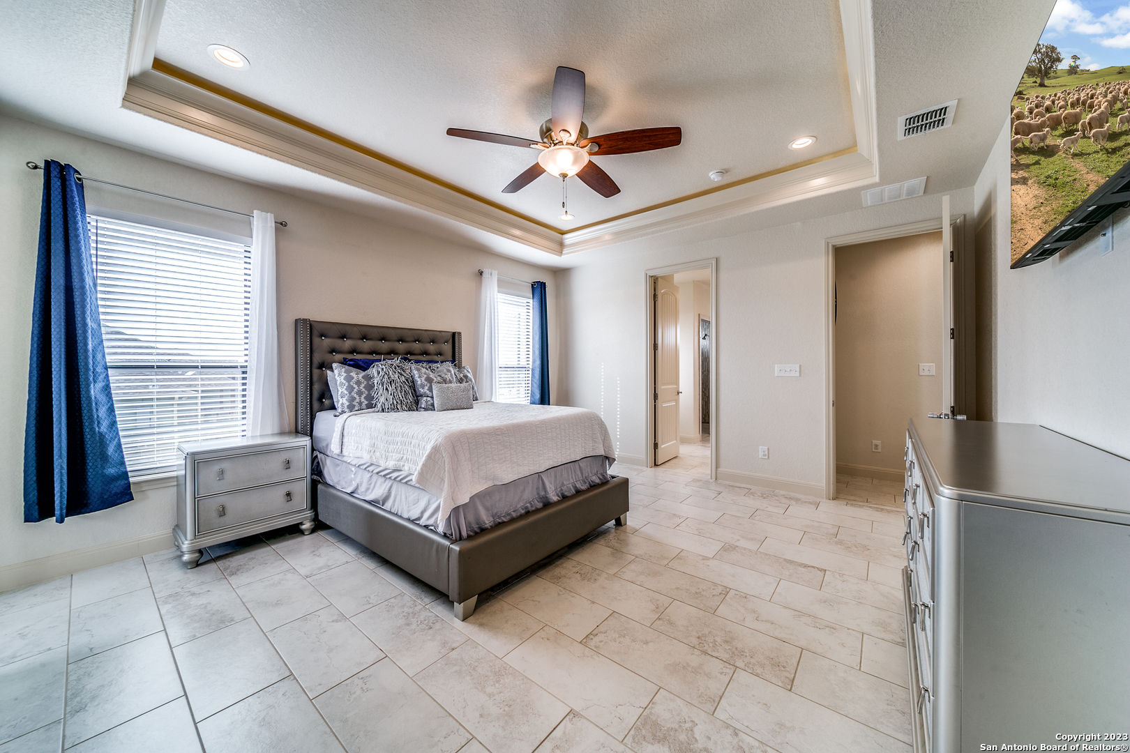300 Abrego Lake Dr , Floresville, TX, 78114-6746 | 1766824 | Realty Texas LLC