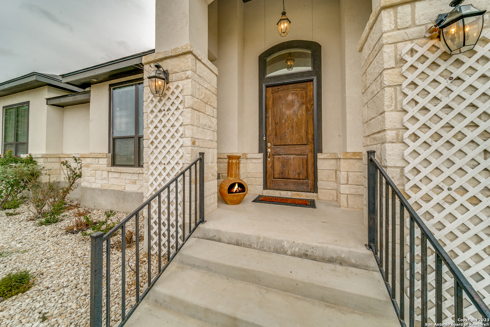 300 Abrego Lake Dr , Floresville, TX, 78114-6746 | 1766824 | Realty Texas LLC