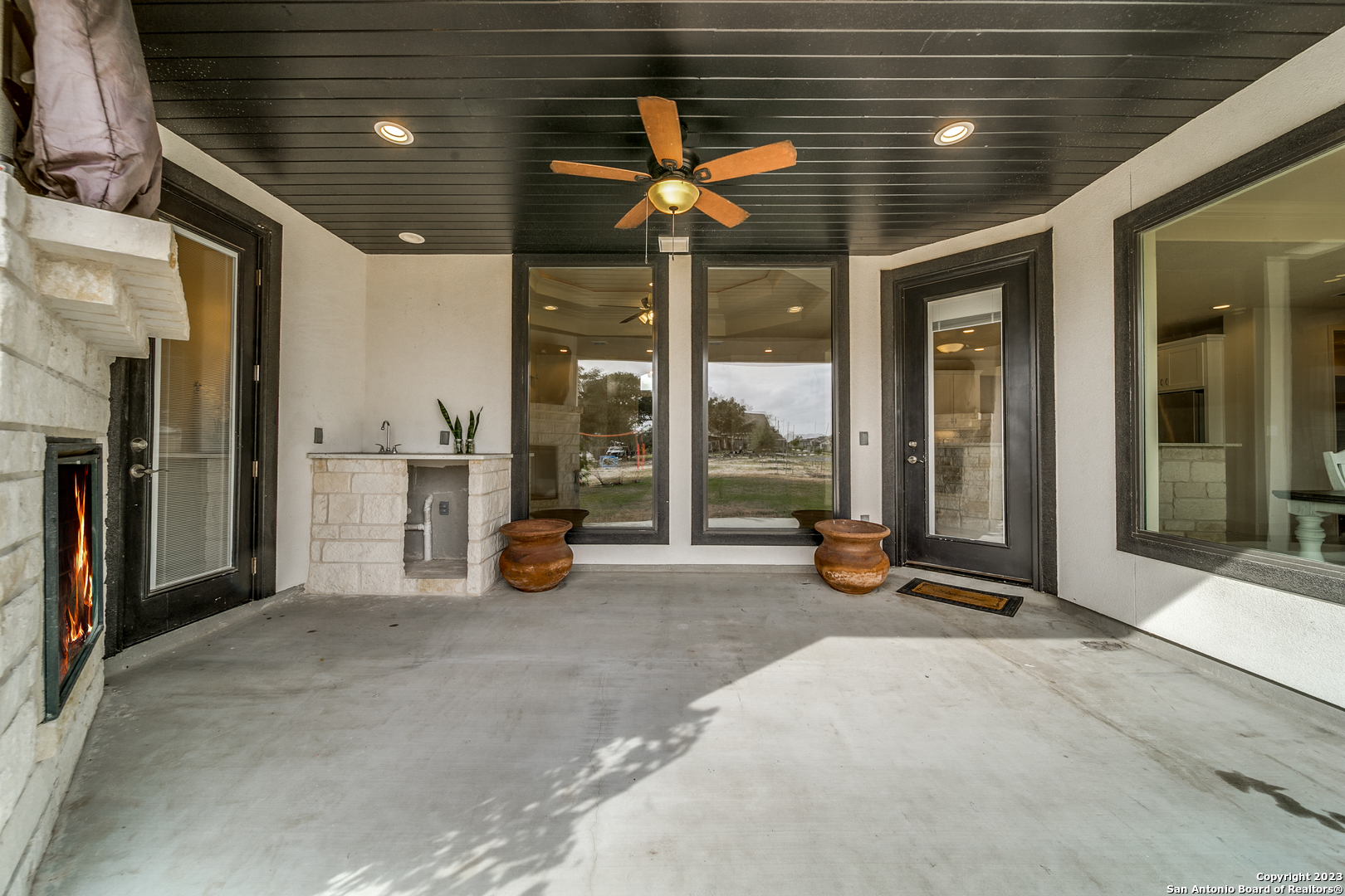 300 Abrego Lake Dr , Floresville, TX, 78114-6746 | 1766824 | Realty Texas LLC