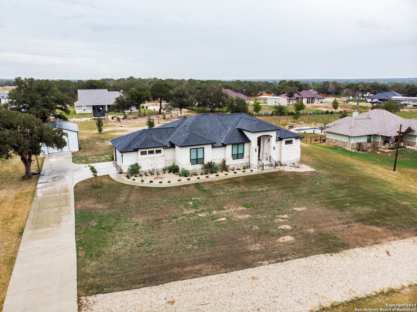 300 Abrego Lake Dr , Floresville, TX, 78114-6746 | 1766824 | Realty Texas LLC