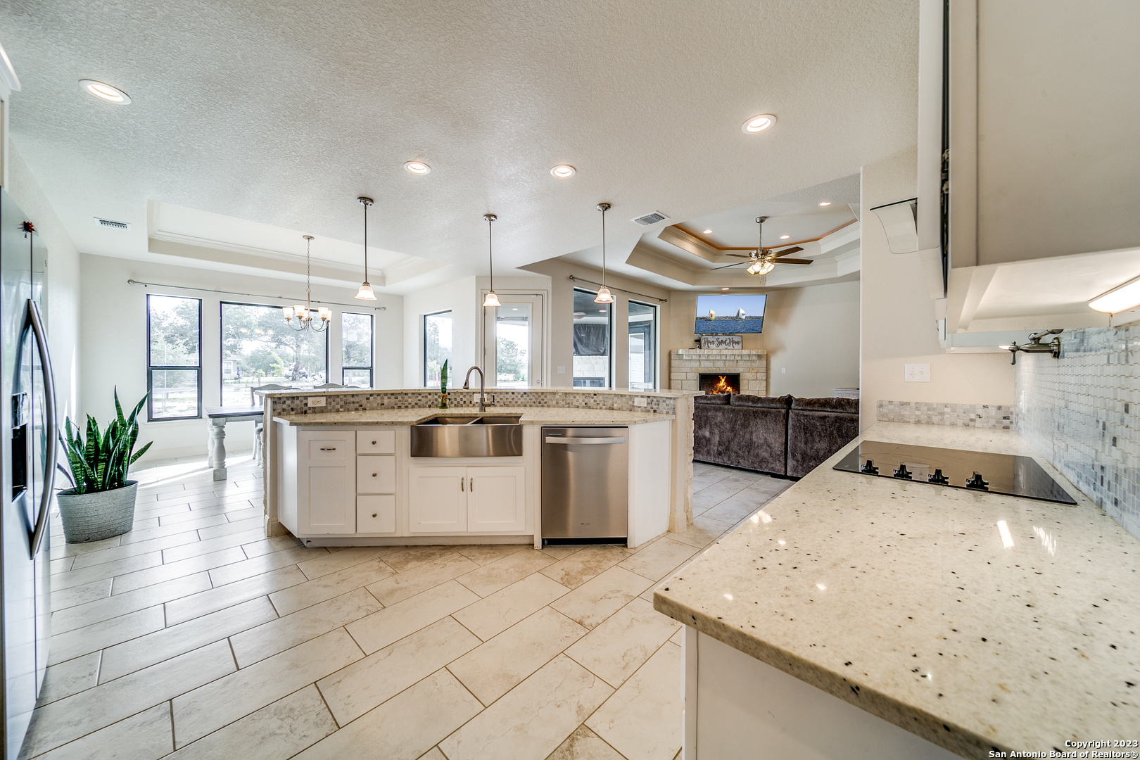 300 Abrego Lake Dr , Floresville, TX, 78114-6746 | 1766824 | Realty Texas LLC