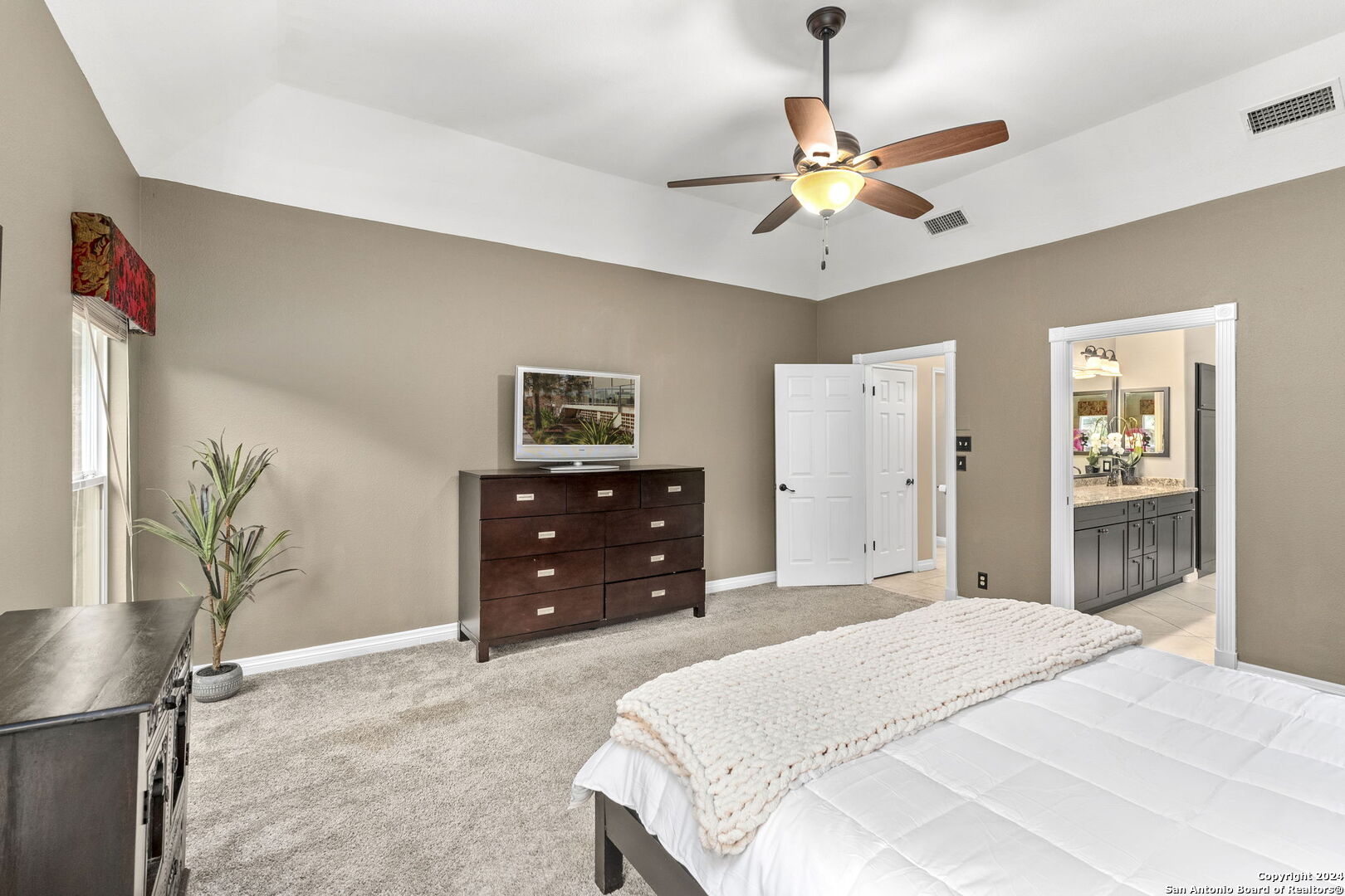 18134 Brookwood Forest , San Antonio, TX, 78258-4475 | 1768452 | Realty Texas LLC