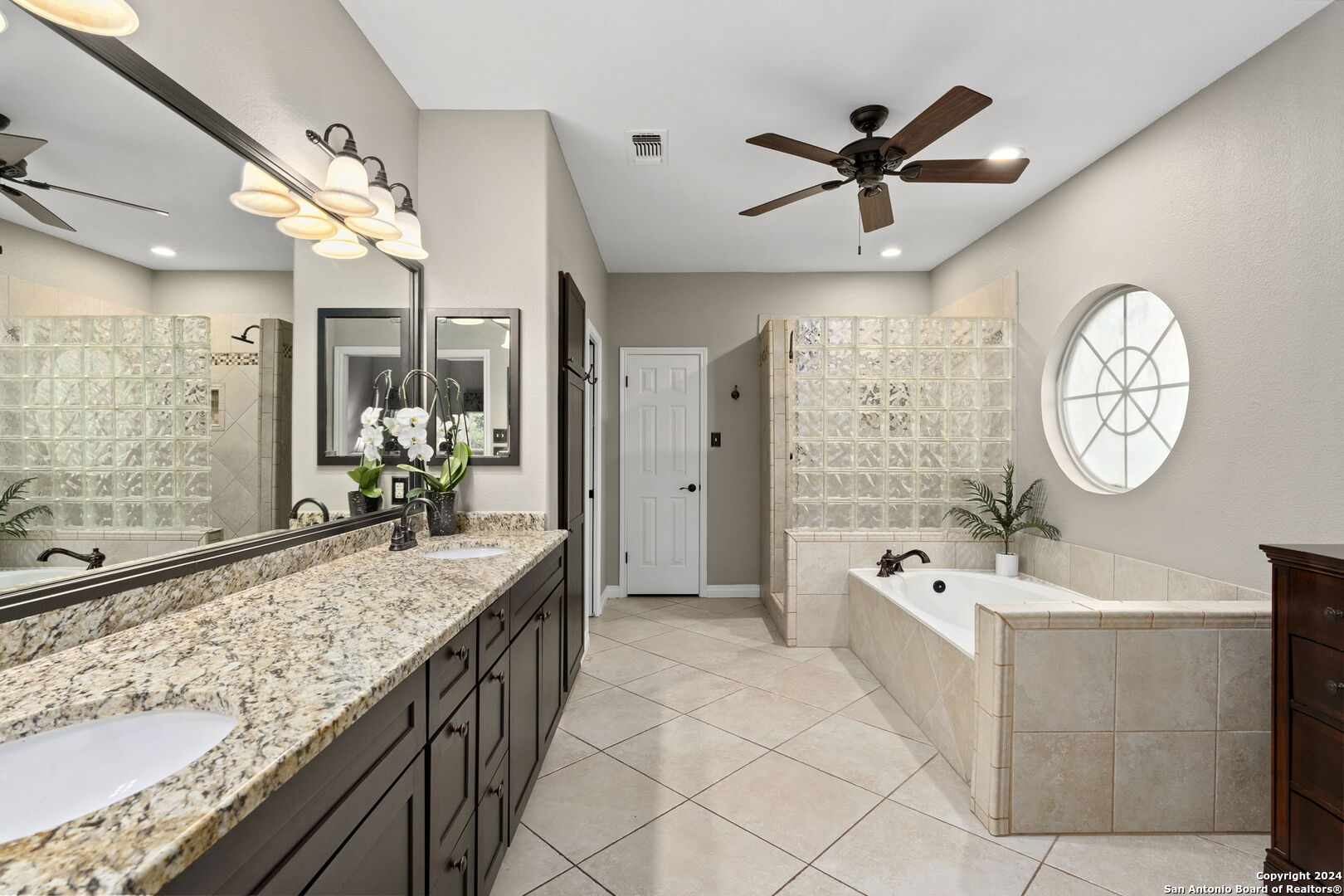 18134 Brookwood Forest , San Antonio, TX, 78258-4475 | 1768452 | Realty Texas LLC