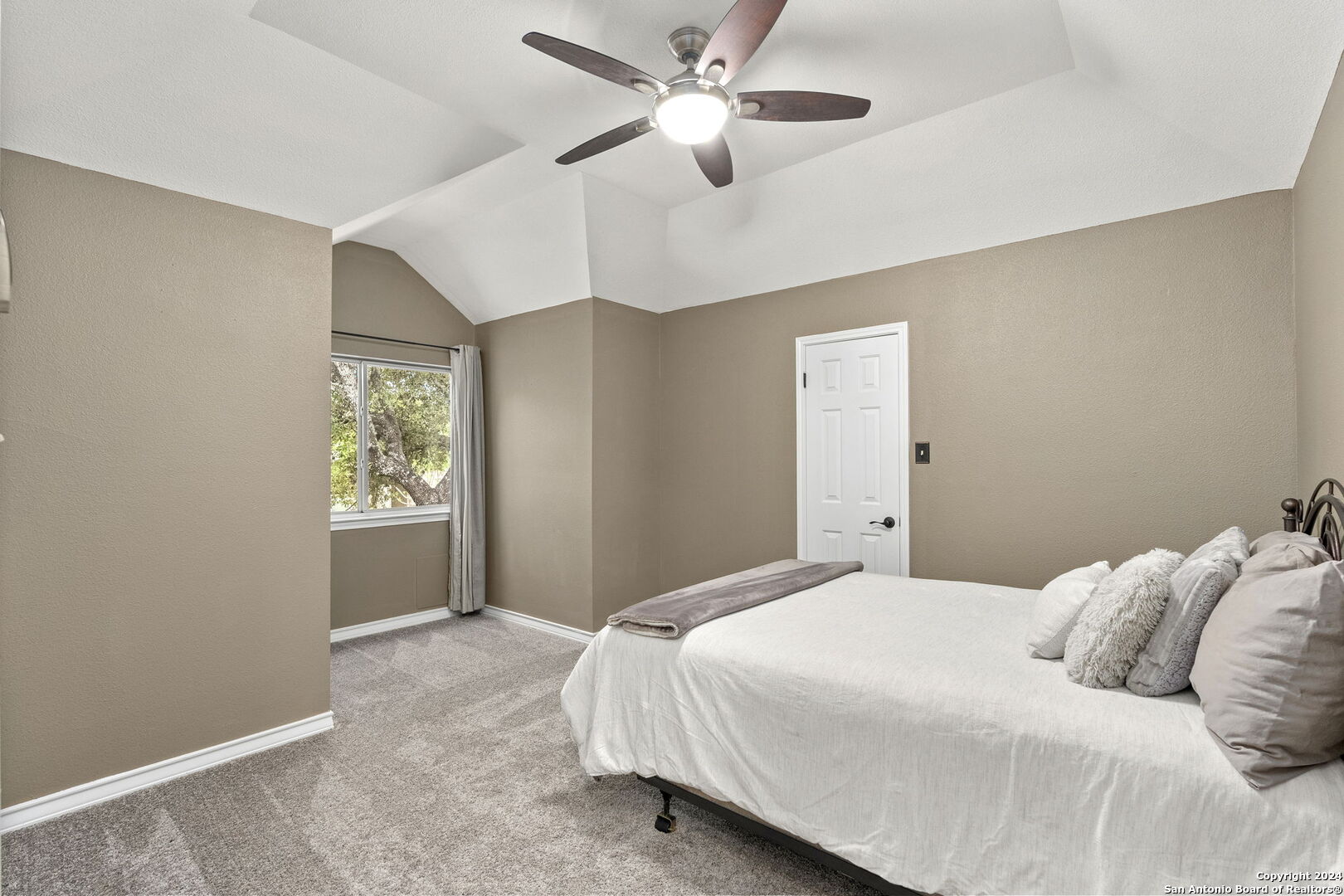 18134 Brookwood Forest , San Antonio, TX, 78258-4475 | 1768452 | Realty Texas LLC