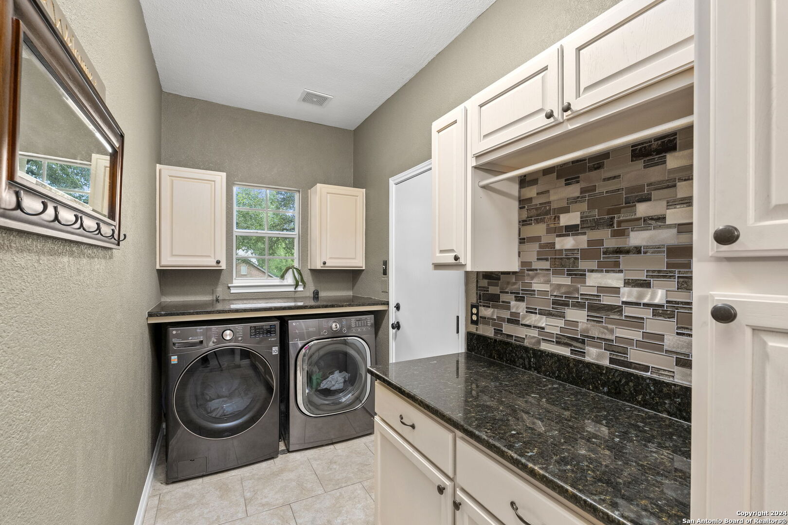 18134 Brookwood Forest , San Antonio, TX, 78258-4475 | 1768452 | Realty Texas LLC