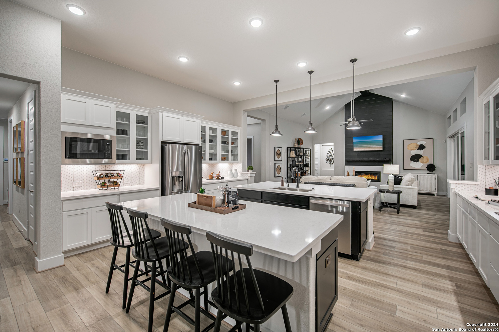 192 Landon Path , Castroville, TX, 78108 | 1768594 | Realty Texas LLC