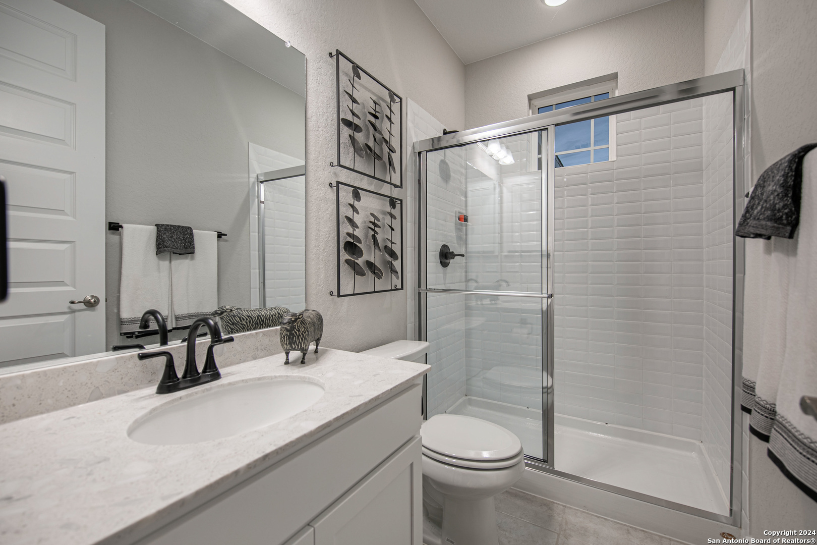 192 Landon Path , Castroville, TX, 78108 | 1768594 | Realty Texas LLC