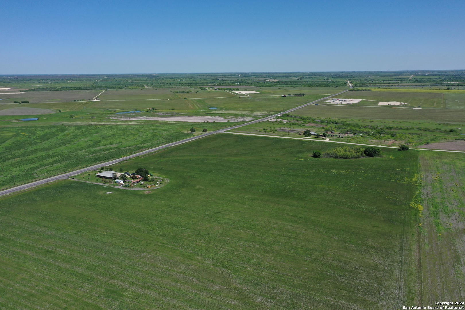 14420 FM 99, Karnes City, TX, 78118-6479 | 1769706 | Realty Texas LLC