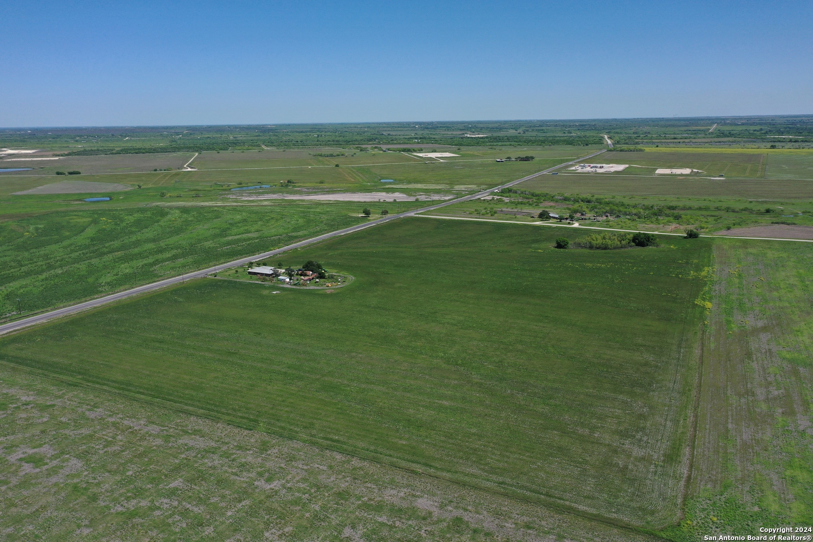 14420 FM 99, Karnes City, TX, 78118-6479 | 1769706 | Realty Texas LLC