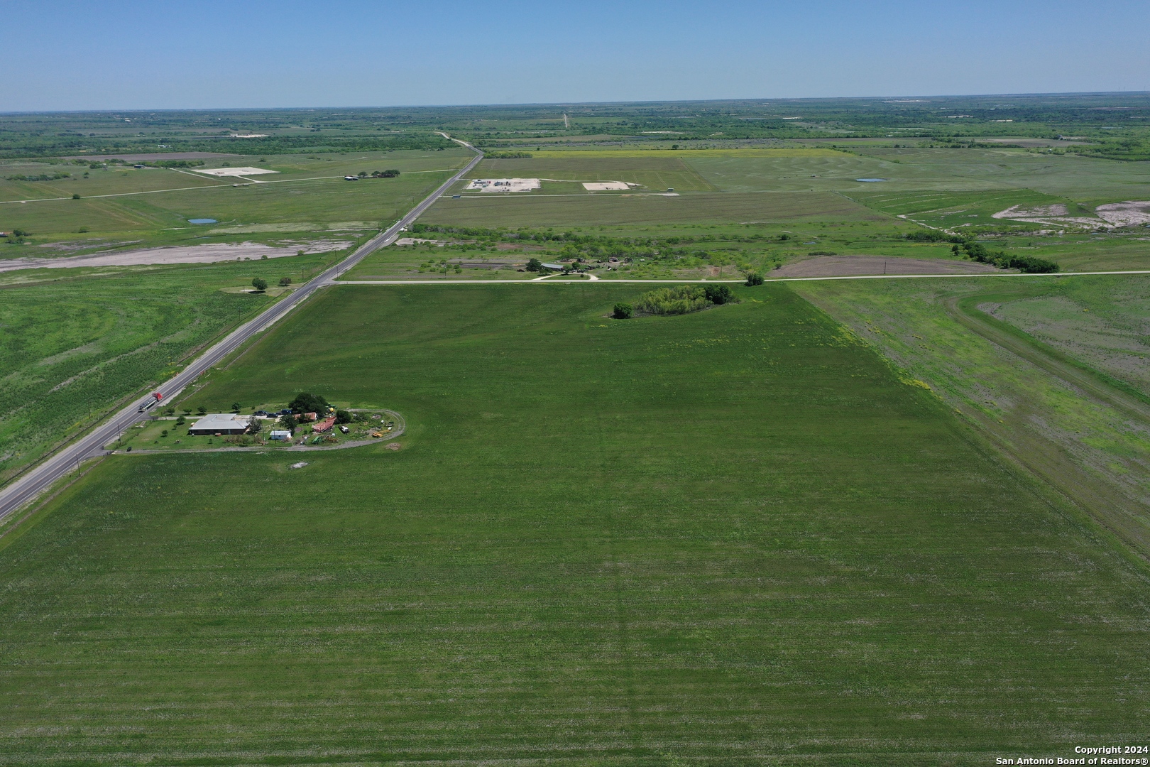 14420 FM 99, Karnes City, TX, 78118-6479 | 1769706 | Realty Texas LLC