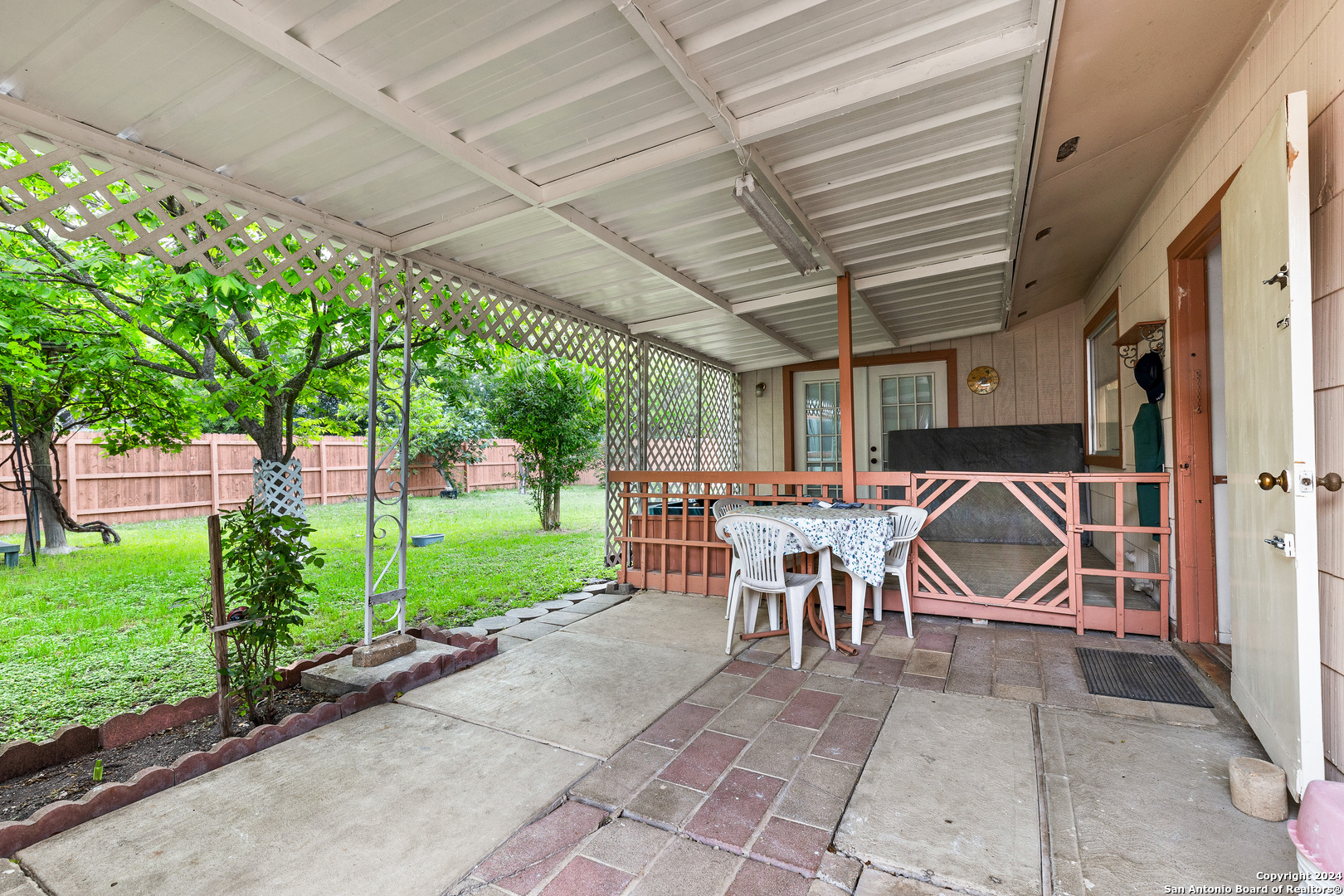 5211 Round Table,San Antonio, TX 78218