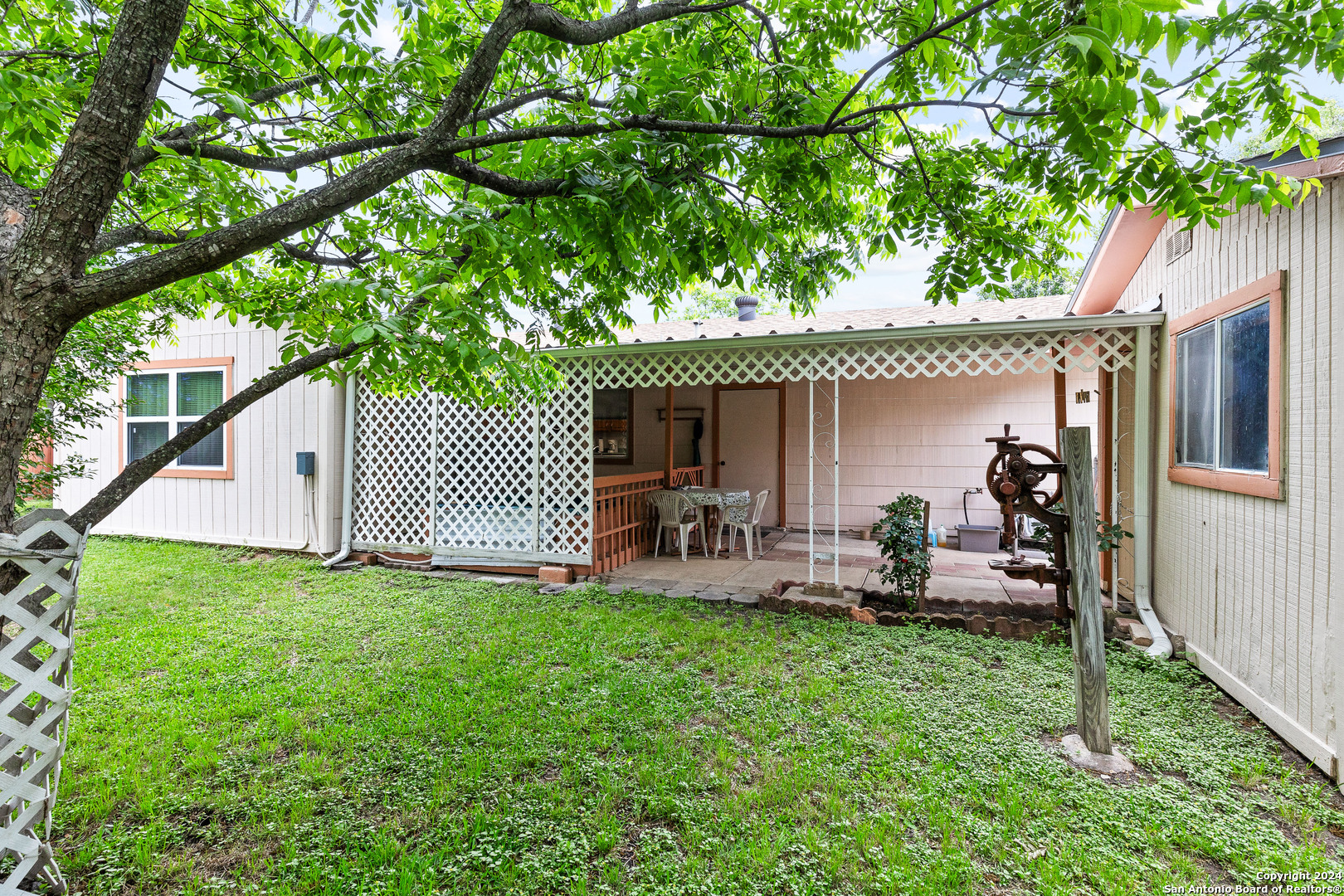 5211 Round Table,San Antonio, TX 78218
