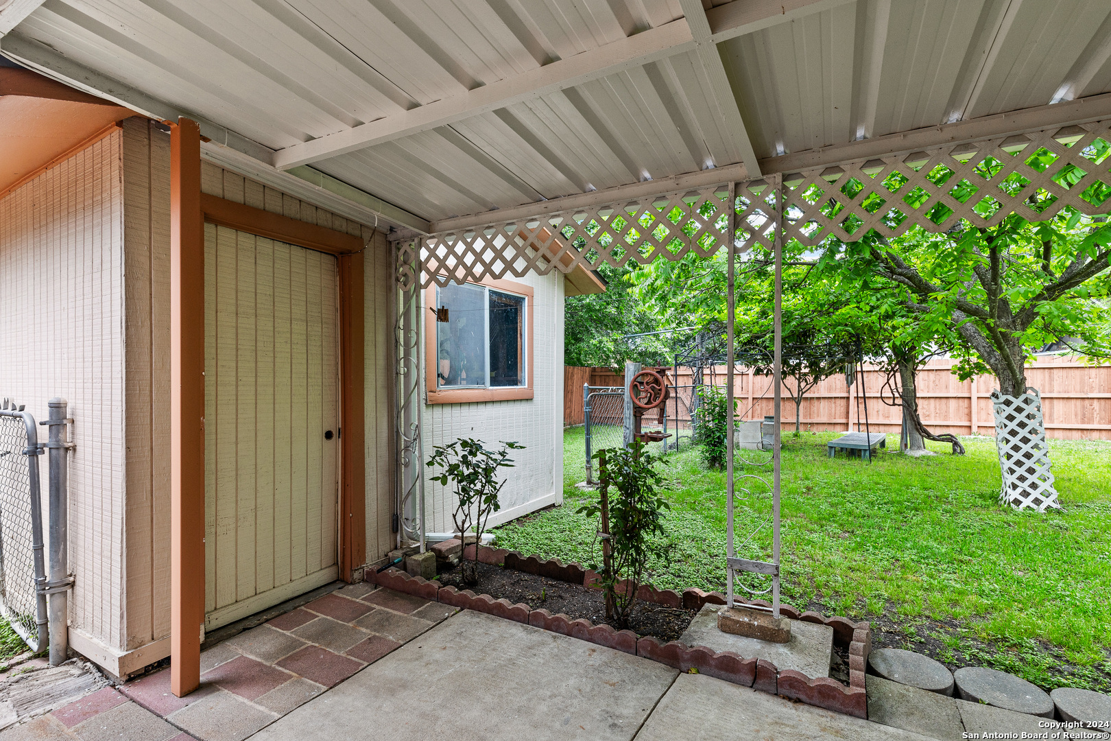 5211 Round Table,San Antonio, TX 78218