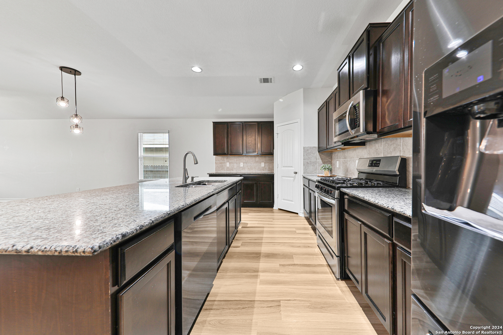 5935 Overture Dawn , San Antonio, TX, 78252-1815 | 1771105 | Realty Texas LLC