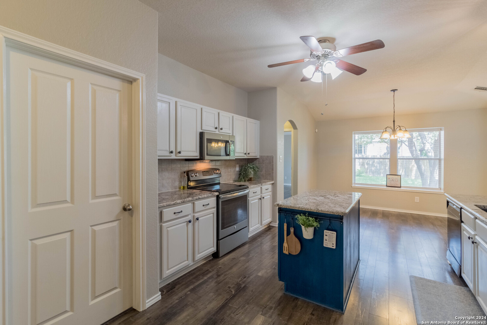 10807 Marot Fld , Helotes, TX, 78023 | 1769852 | Realty Texas LLC