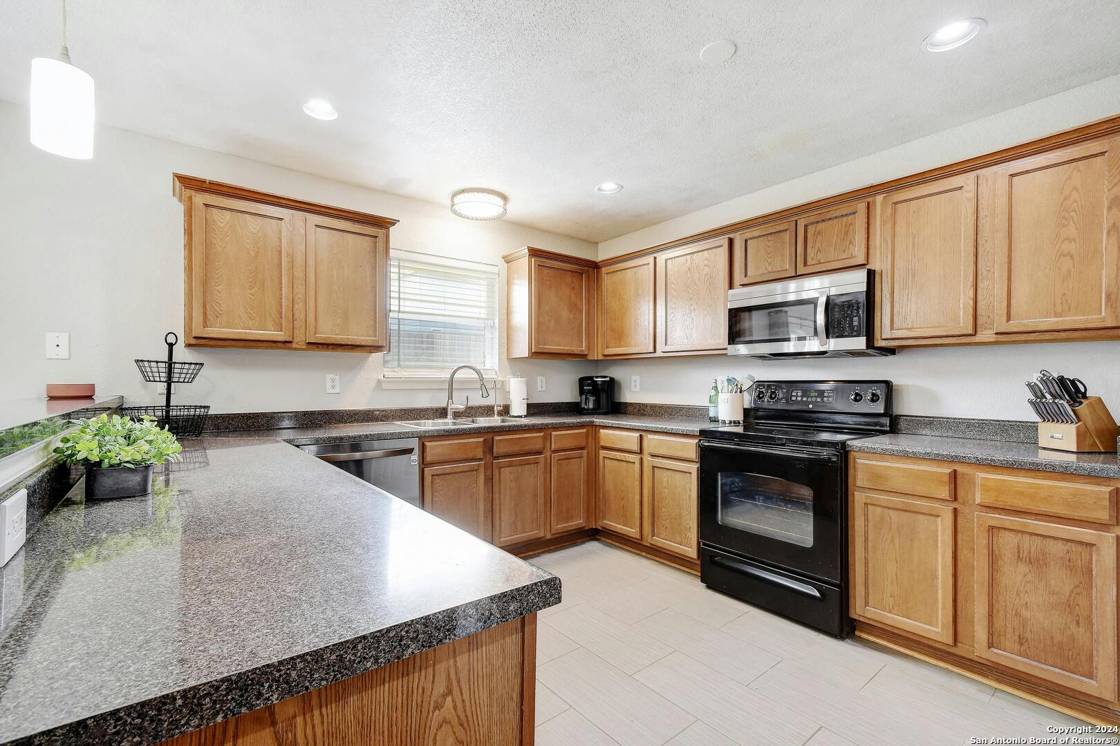 2247 Red Rock Xing , San Antonio, TX, 78245-3670 | 1771069 | Realty Texas LLC