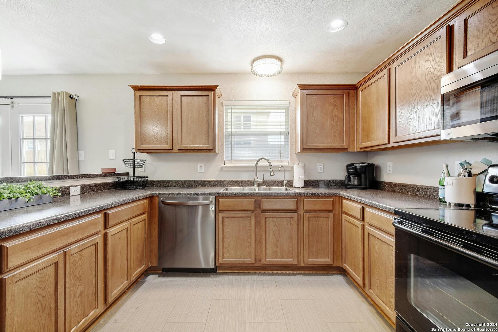 2247 Red Rock Xing , San Antonio, TX, 78245-3670 | 1771069 | Realty Texas LLC