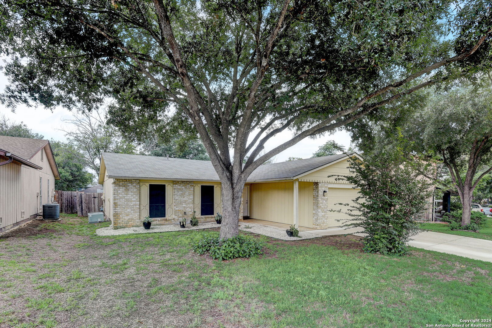 5642 Wood Climb St , San Antonio, TX, 78233 | 1773108 | Realty Texas LLC