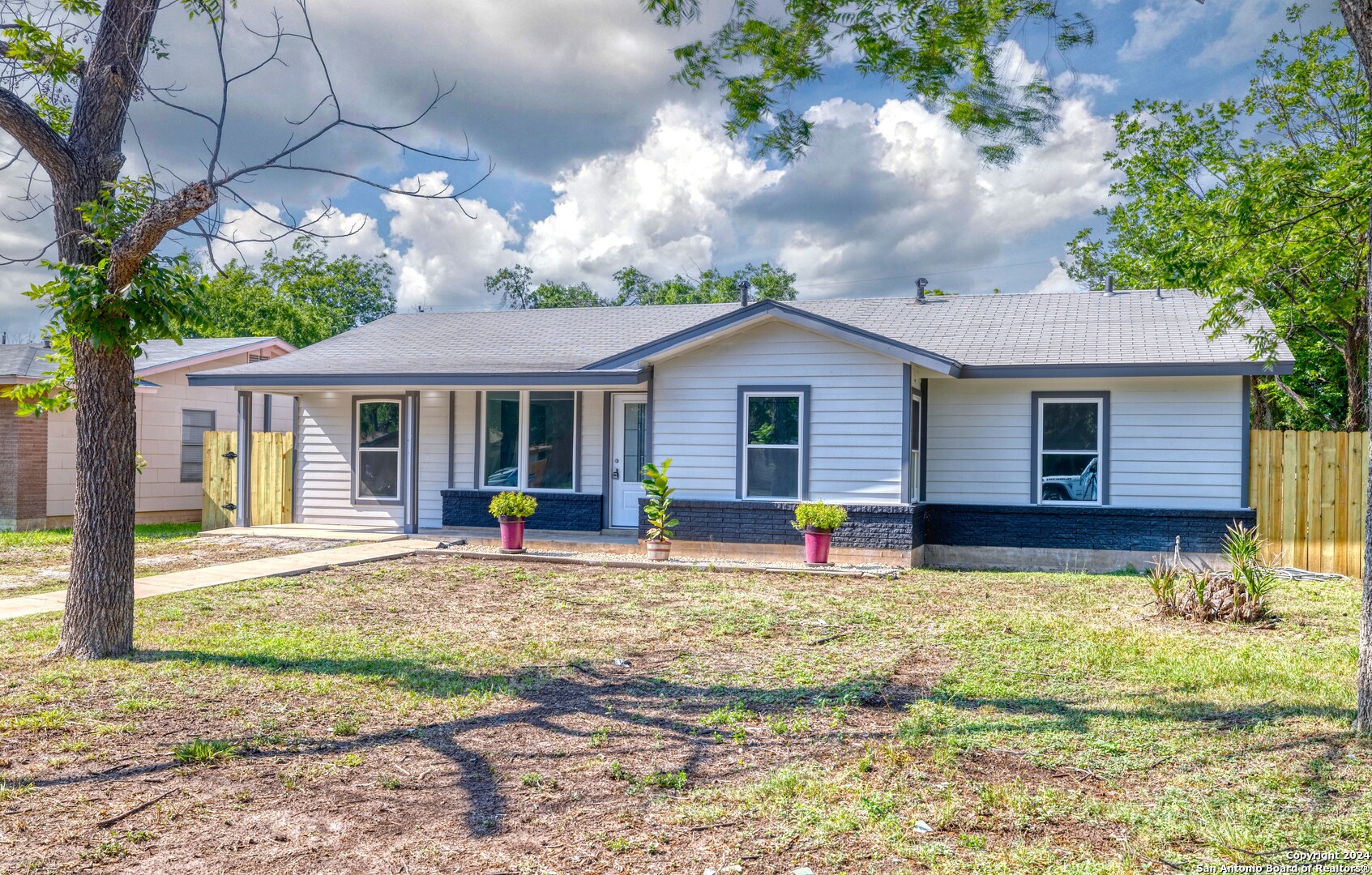 208 W Sabinal St , Uvalde, TX, 78801-3626 | 1774909 | Realty Texas LLC