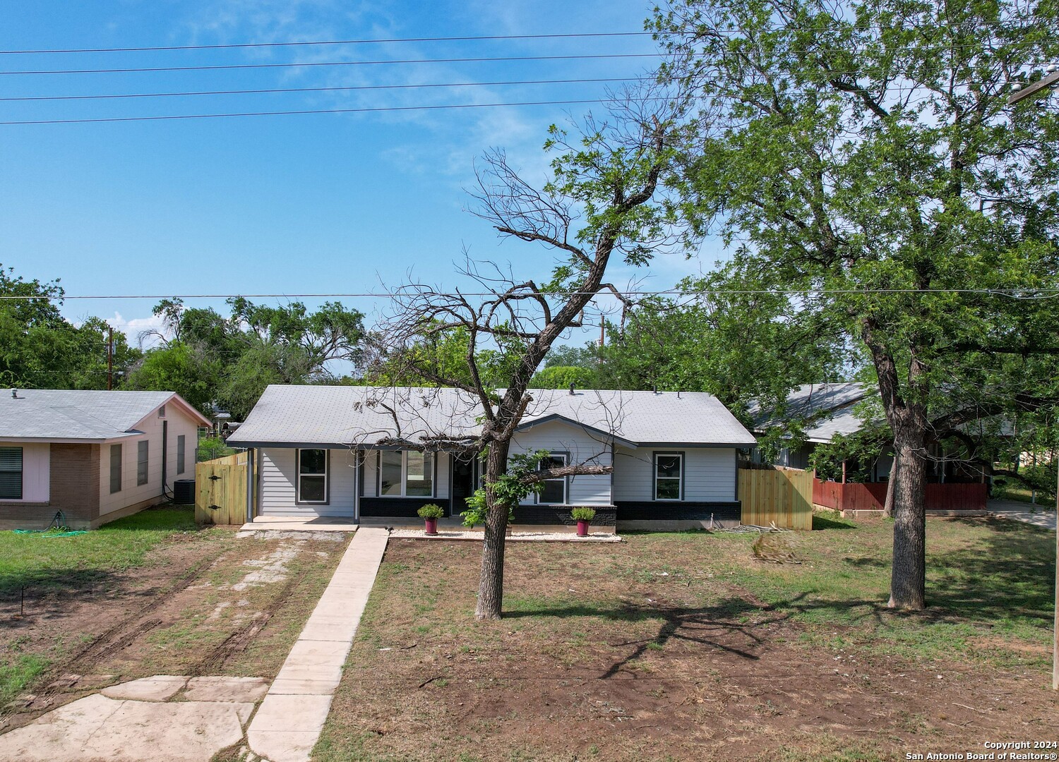 208 W Sabinal St , Uvalde, TX, 78801-3626 | 1774909 | Realty Texas LLC