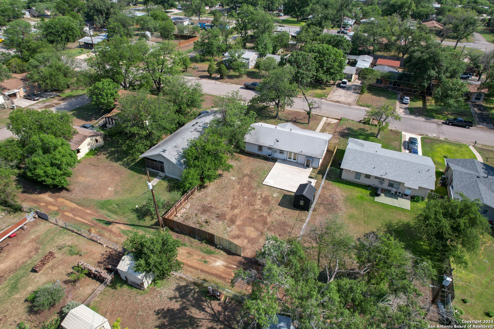 208 W Sabinal St , Uvalde, TX, 78801-3626 | 1774909 | Realty Texas LLC