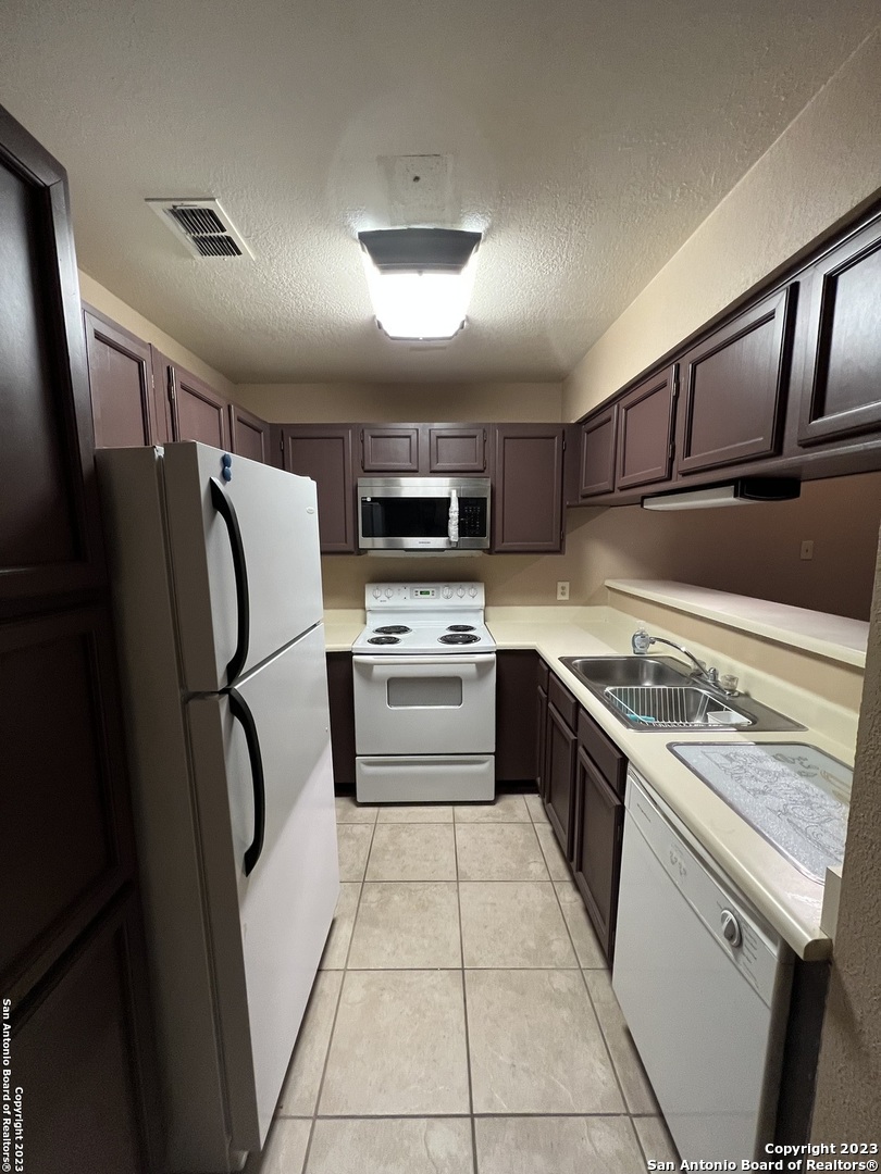 10527 Perrin Beitel D-206 , San Antonio, TX, 78217 | 1771461 | Realty Texas LLC
