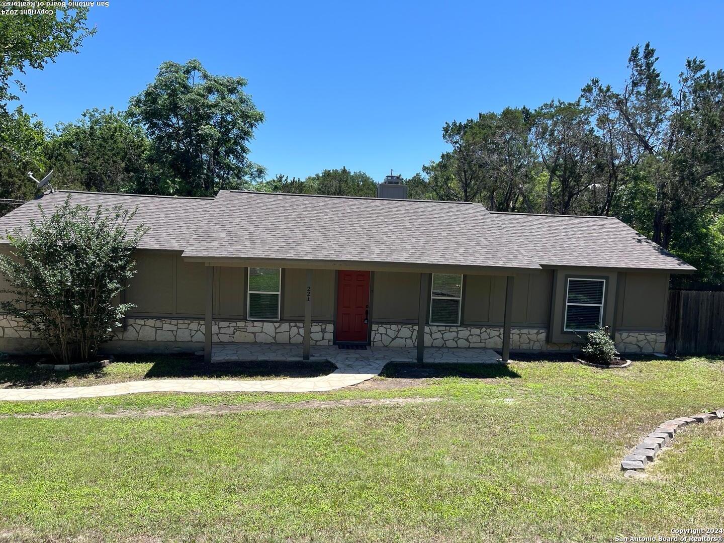 221 Doeskin Dr , Boerne, TX, 78006-8925 | 1775151 | Realty Texas LLC