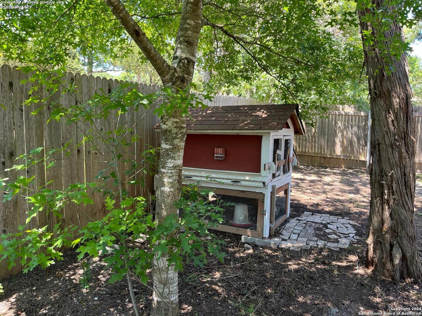 221 Doeskin Dr , Boerne, TX, 78006-8925 | 1775151 | Realty Texas LLC