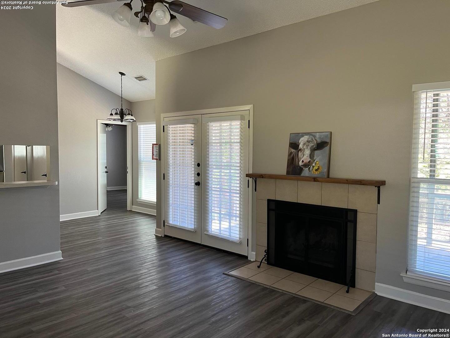 221 Doeskin Dr , Boerne, TX, 78006-8925 | 1775151 | Realty Texas LLC