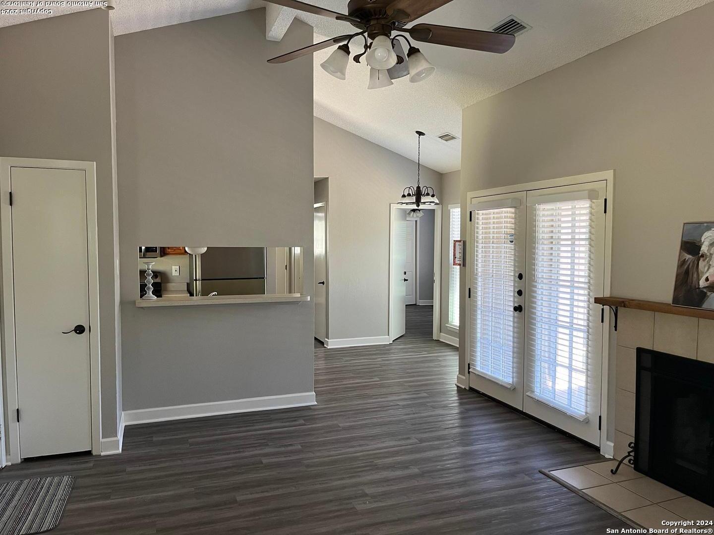 221 Doeskin Dr , Boerne, TX, 78006-8925 | 1775151 | Realty Texas LLC