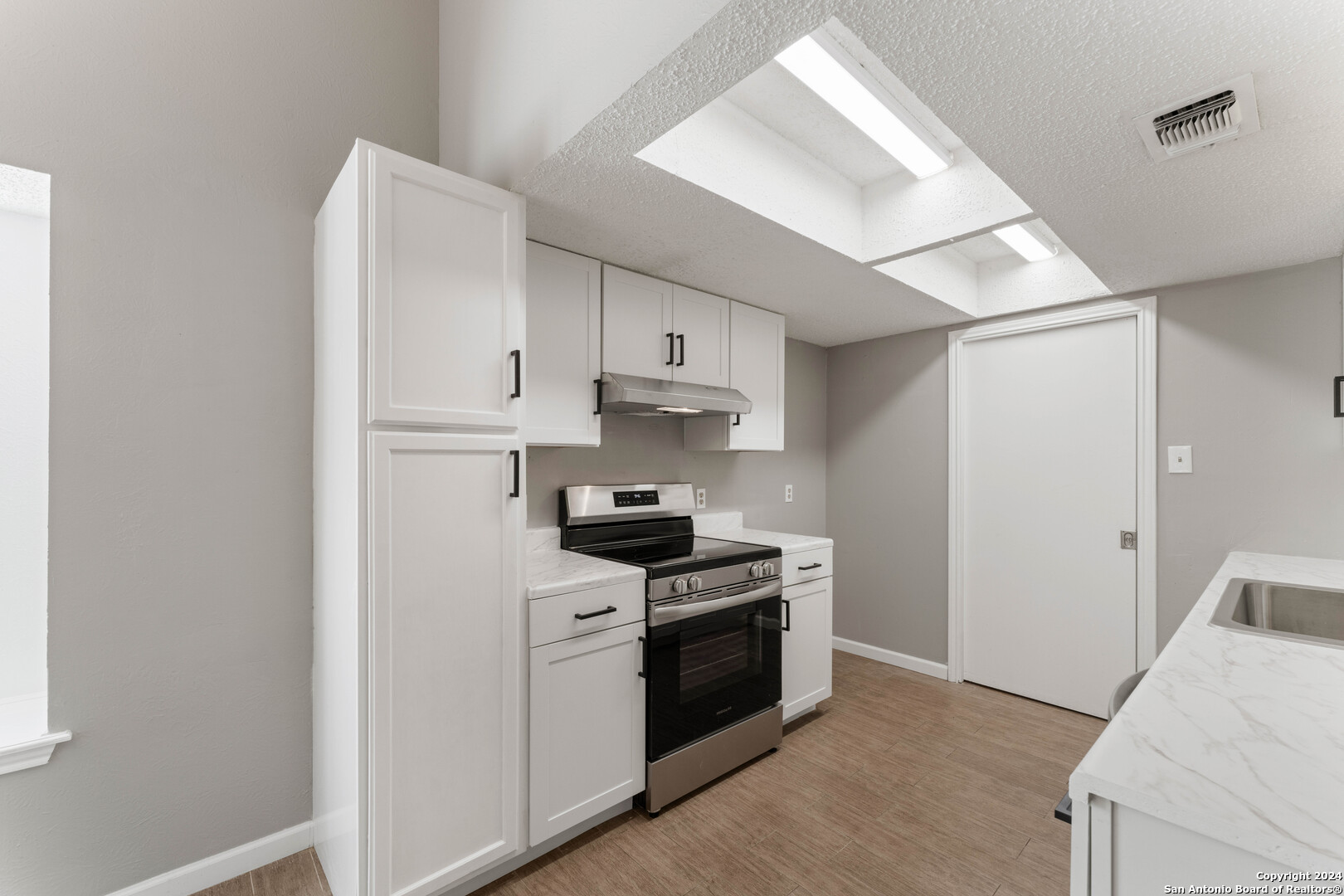 8119 Bobtail St , San Antonio, TX, 78250-4560 | 1775479 | Realty Texas LLC