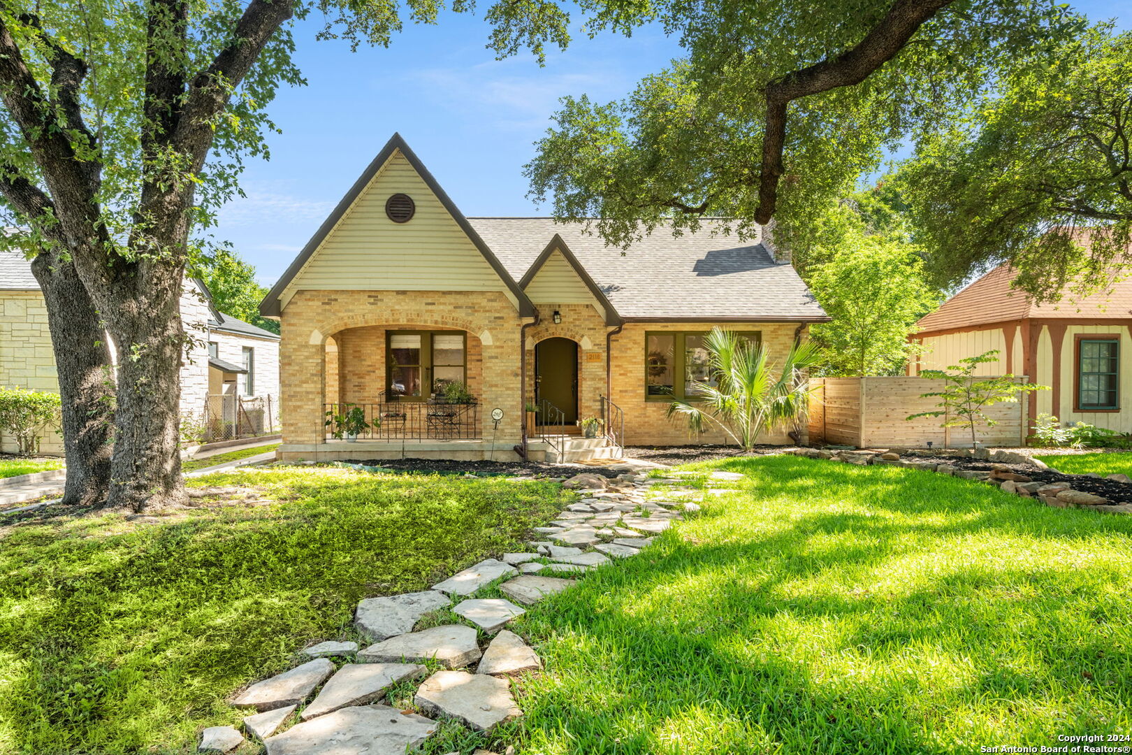 2118 W Kings Hwy , San Antonio, TX, 78201-4801 | 1775802 | Realty Texas LLC