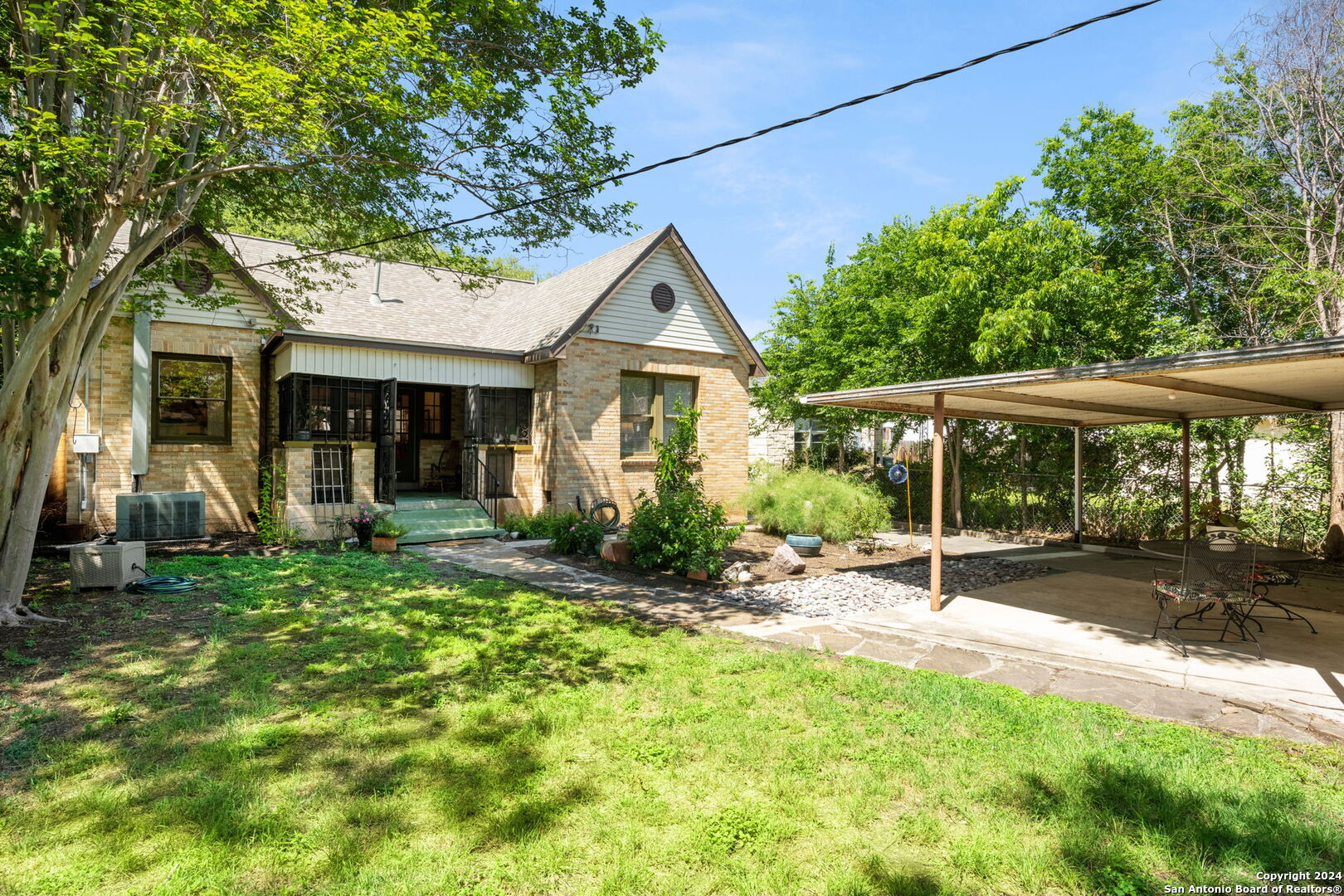 2118 W Kings Hwy , San Antonio, TX, 78201-4801 | 1775802 | Realty Texas LLC