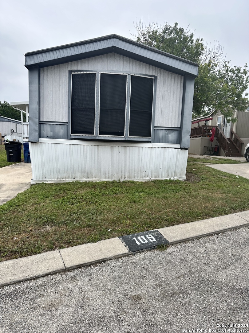 5475 Southcross Ranch 109 , San Antonio, TX, 78222 | 1775592 | Realty Texas LLC