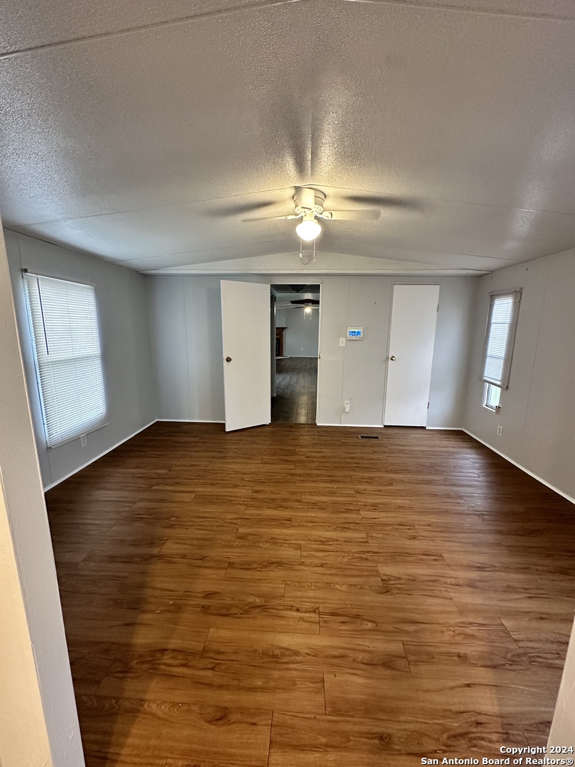 5475 Southcross Ranch 109 , San Antonio, TX, 78222 | 1775592 | Realty Texas LLC