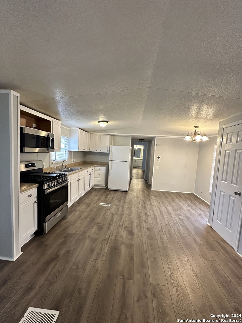 5475 Southcross Ranch 109 , San Antonio, TX, 78222 | 1775592 | Realty Texas LLC