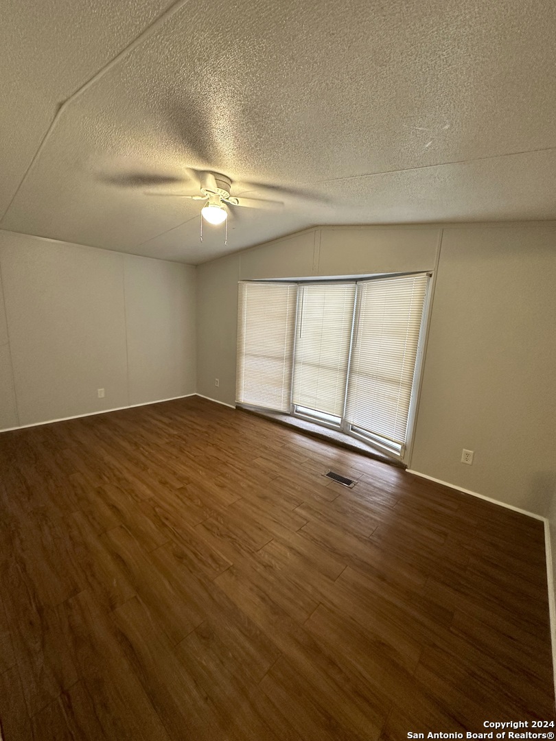 5475 Southcross Ranch 109 , San Antonio, TX, 78222 | 1775592 | Realty Texas LLC