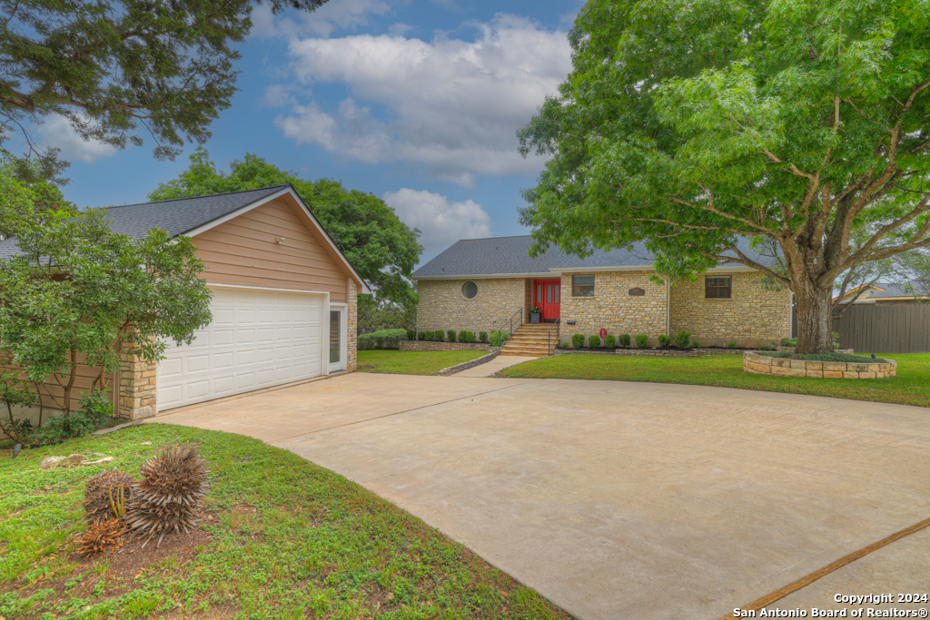 605 High Oaks , Canyon Lake, TX, 78133 | 1773682 | Realty Texas LLC