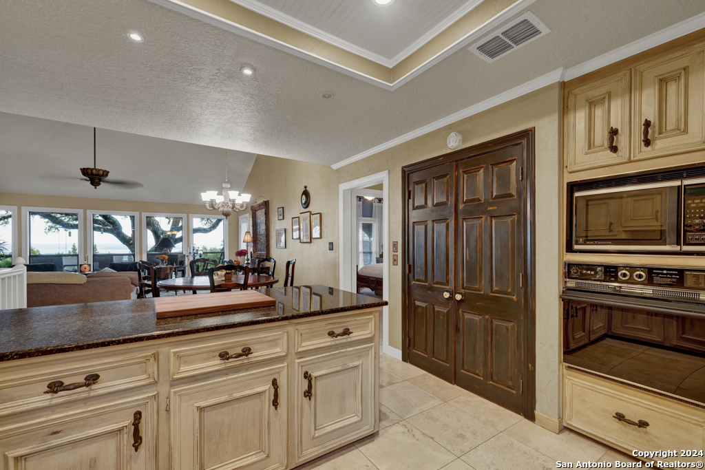 605 High Oaks , Canyon Lake, TX, 78133 | 1773682 | Realty Texas LLC
