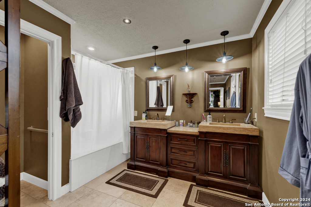 605 High Oaks , Canyon Lake, TX, 78133 | 1773682 | Realty Texas LLC