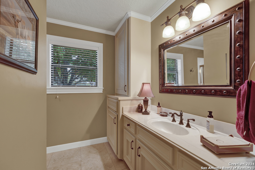 605 High Oaks , Canyon Lake, TX, 78133 | 1773682 | Realty Texas LLC
