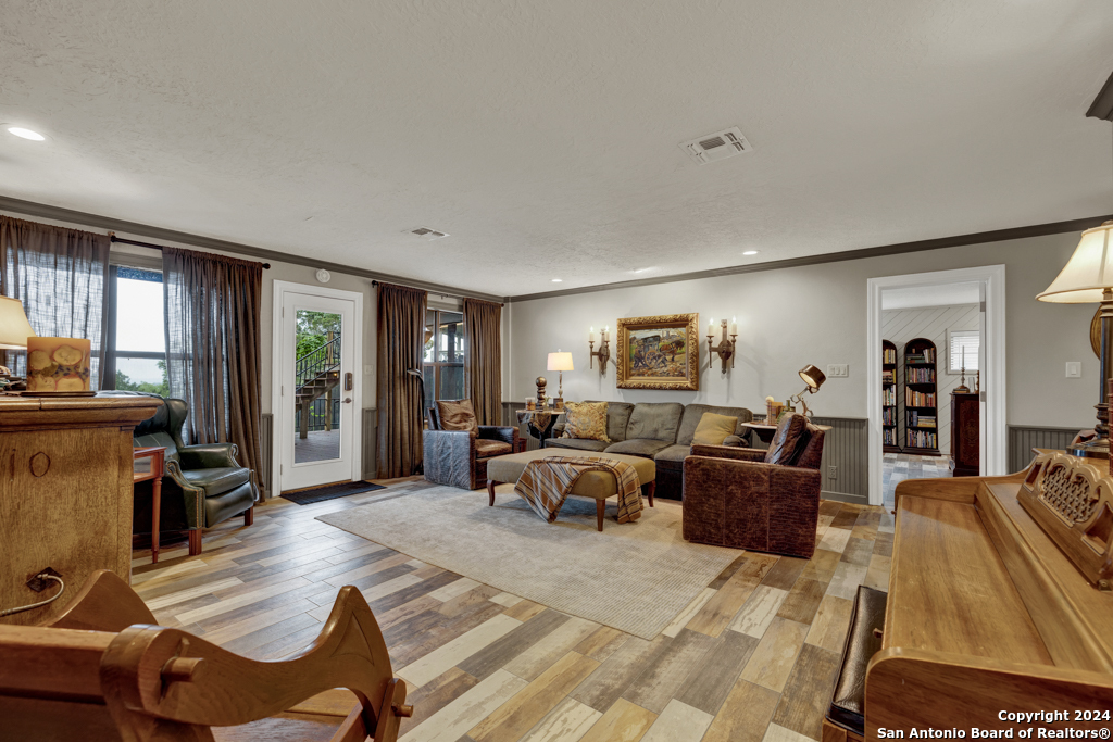 605 High Oaks , Canyon Lake, TX, 78133 | 1773682 | Realty Texas LLC