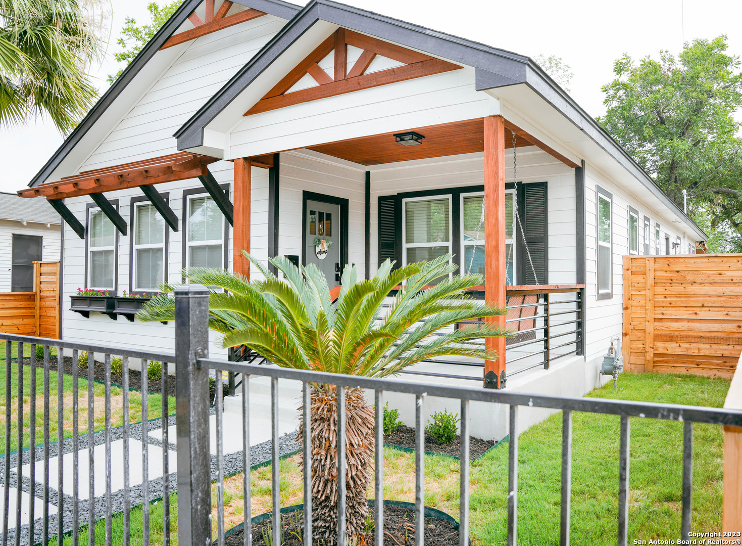 1215 Lamar St , San Antonio, TX, 78202-1327 | 1776498 | Realty Texas LLC