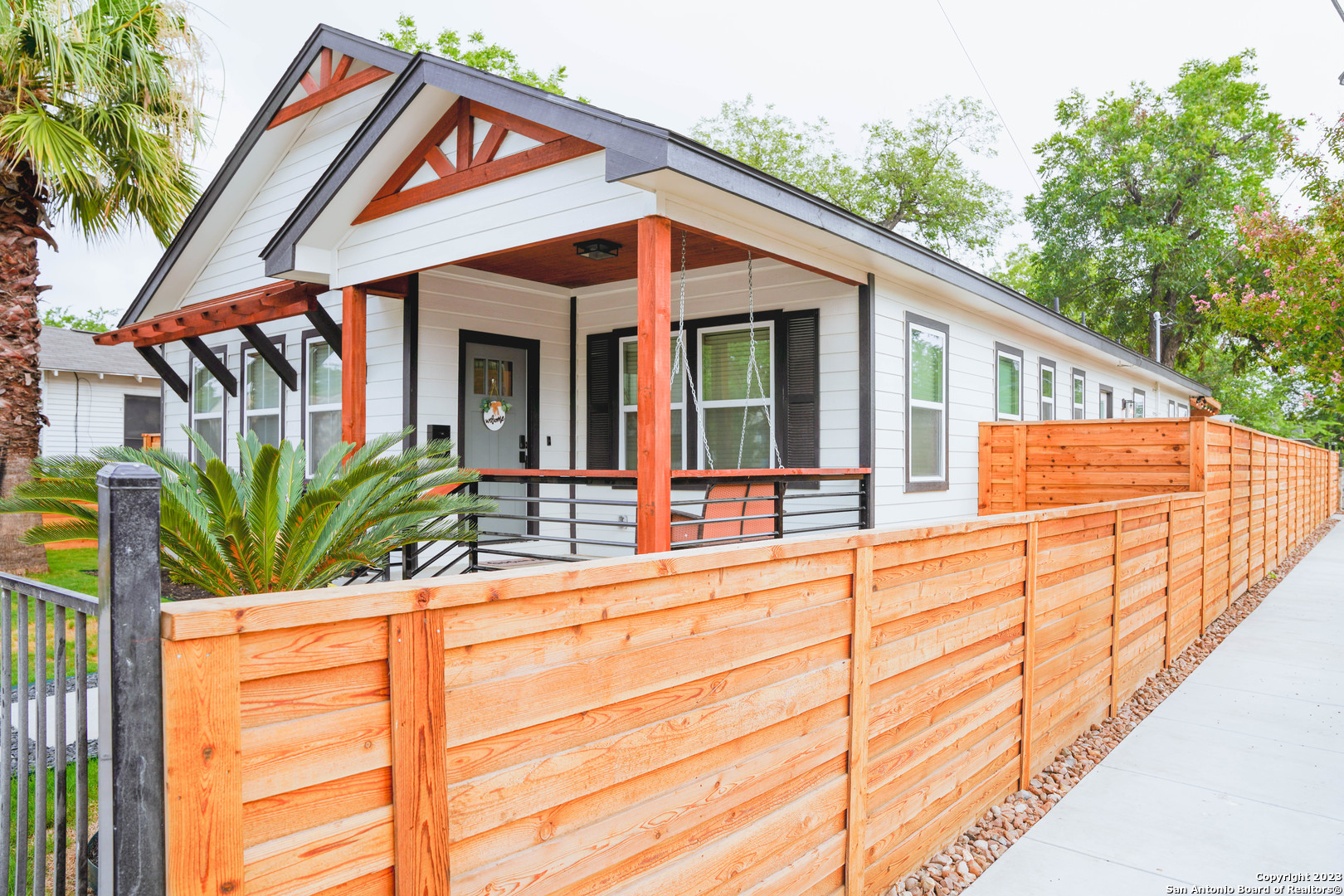 1215 Lamar St , San Antonio, TX, 78202-1327 | 1776498 | Realty Texas LLC