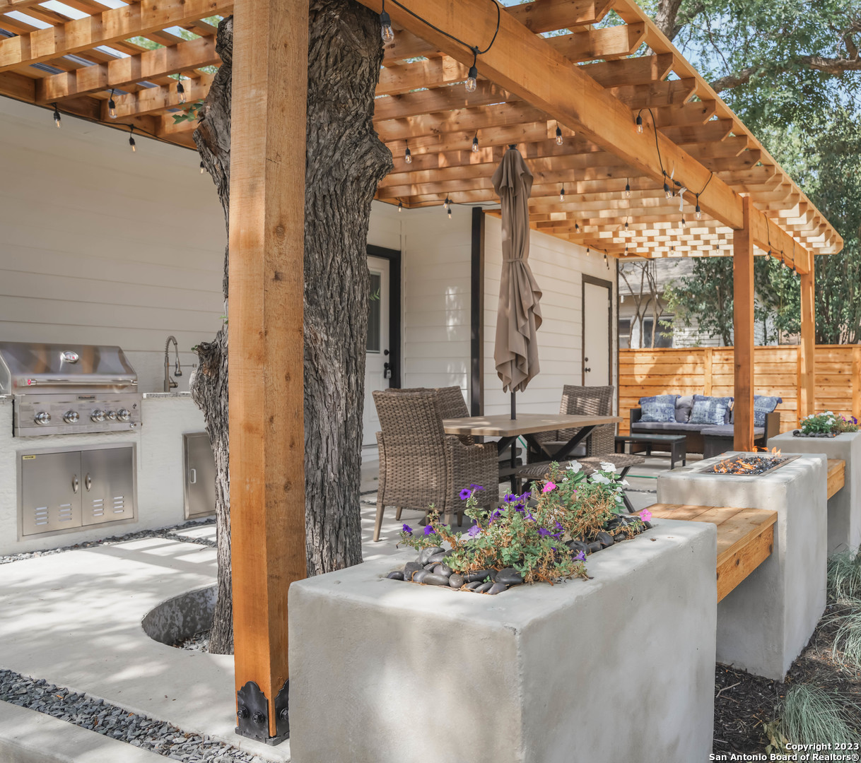 1215 Lamar St , San Antonio, TX, 78202-1327 | 1776498 | Realty Texas LLC
