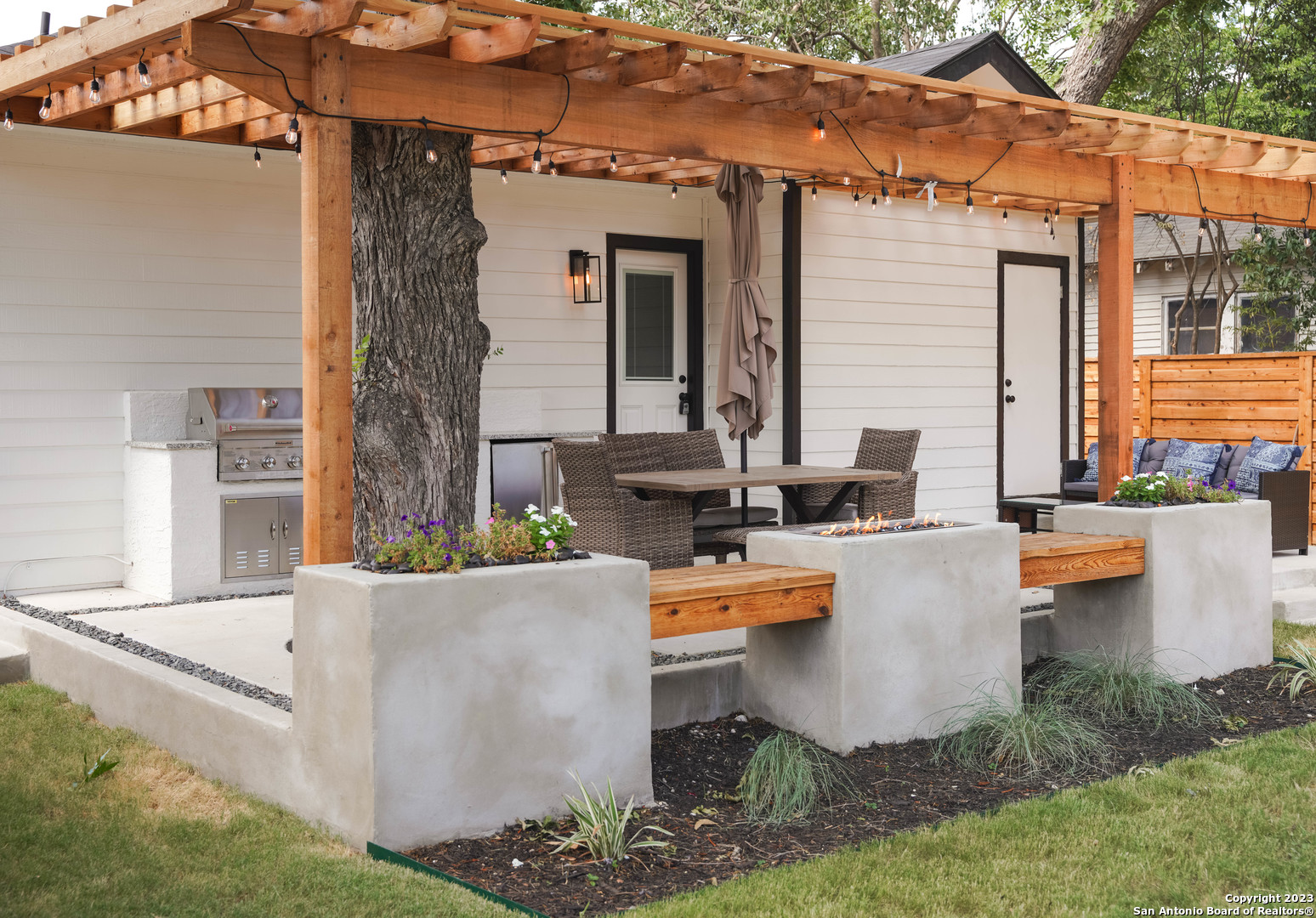 1215 Lamar St , San Antonio, TX, 78202-1327 | 1776498 | Realty Texas LLC