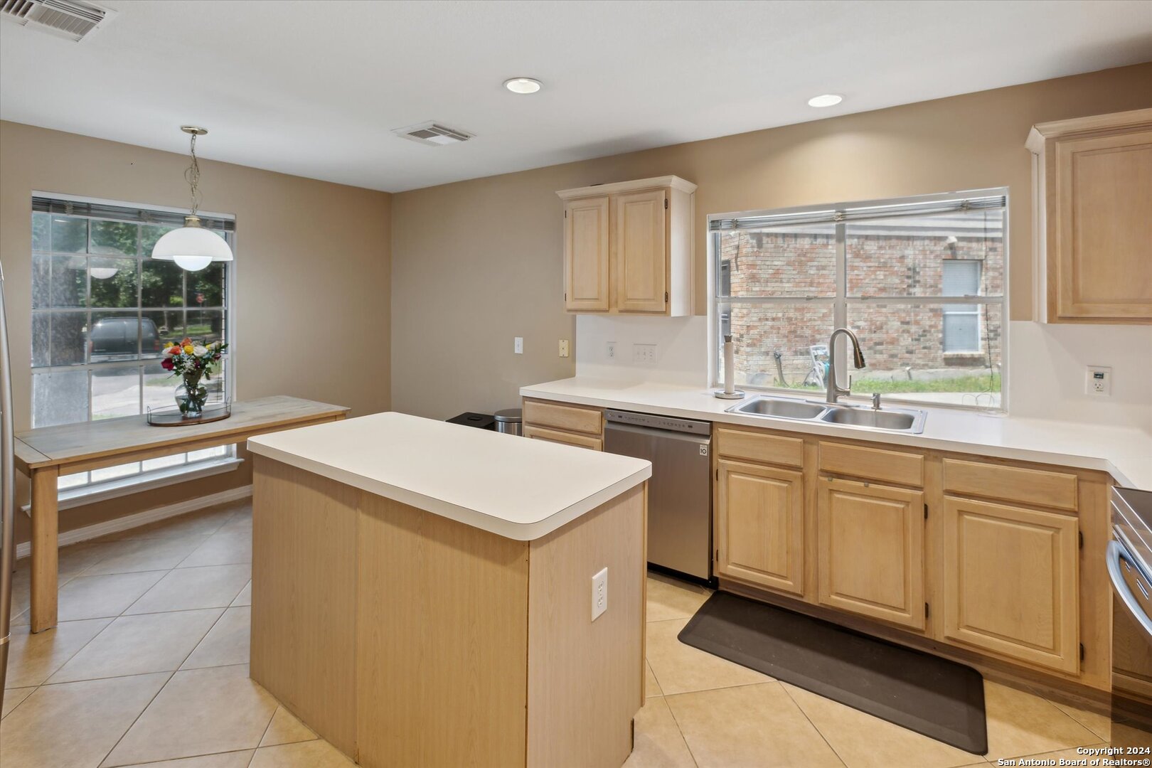 10606 Trailmeadow , San Antonio, TX, 78240-5505 | 1776830 | Realty Texas LLC