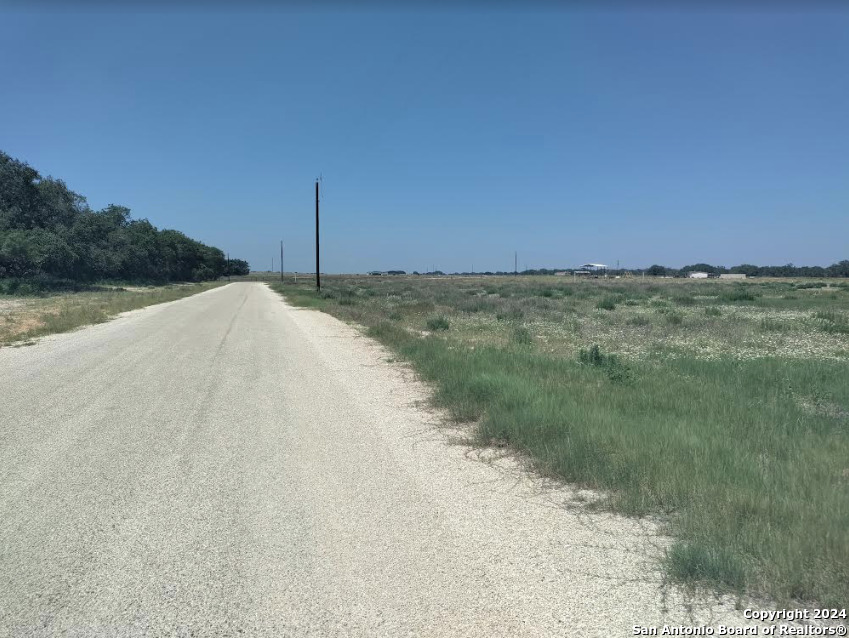 0 Devine Fields Rd , Devine, TX, 78016 | 1777960 | Realty Texas LLC