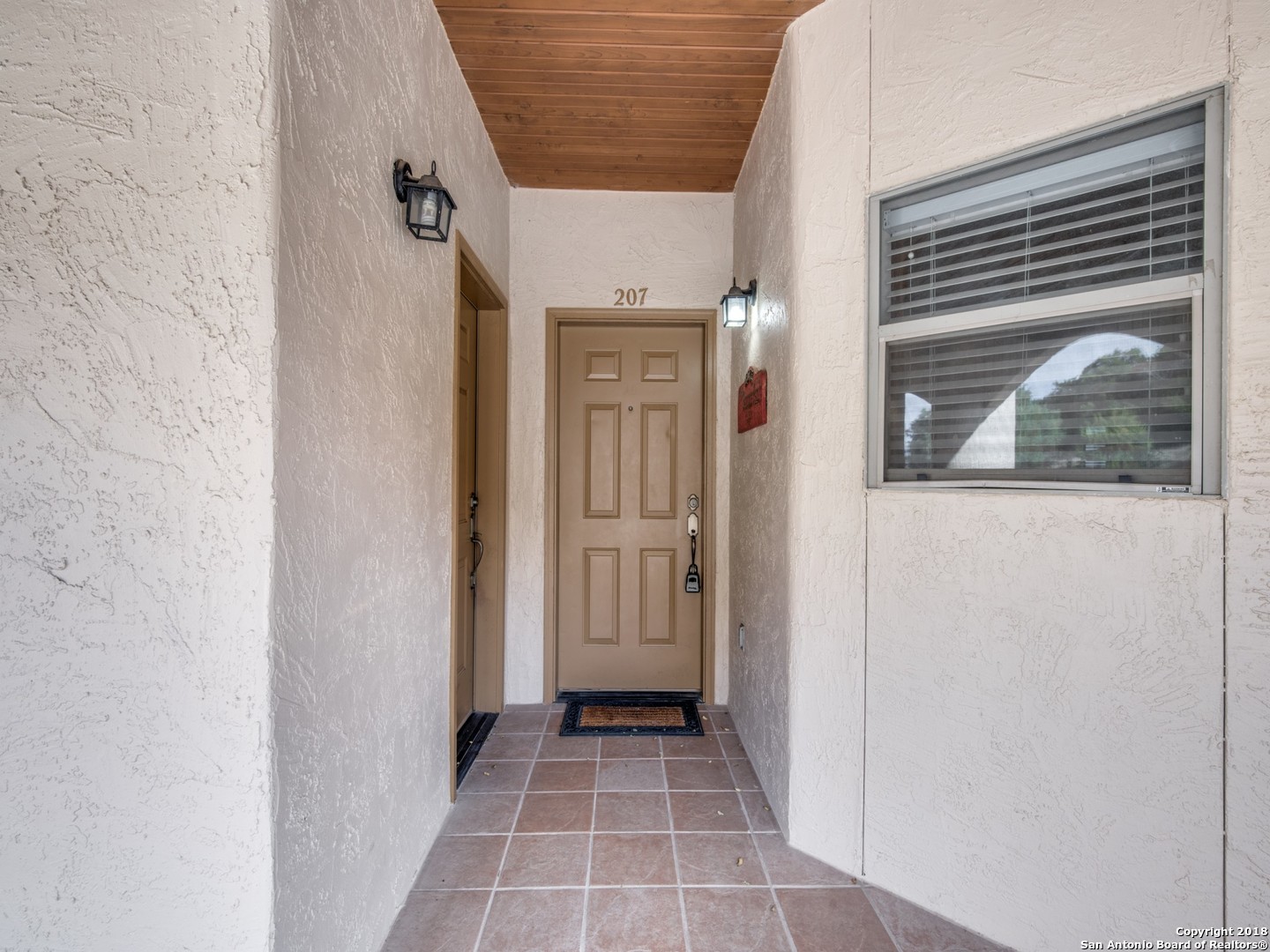 20 Tapatio Dr E 207 , Boerne, TX, 78006 | 1352610 | Realty Texas LLC