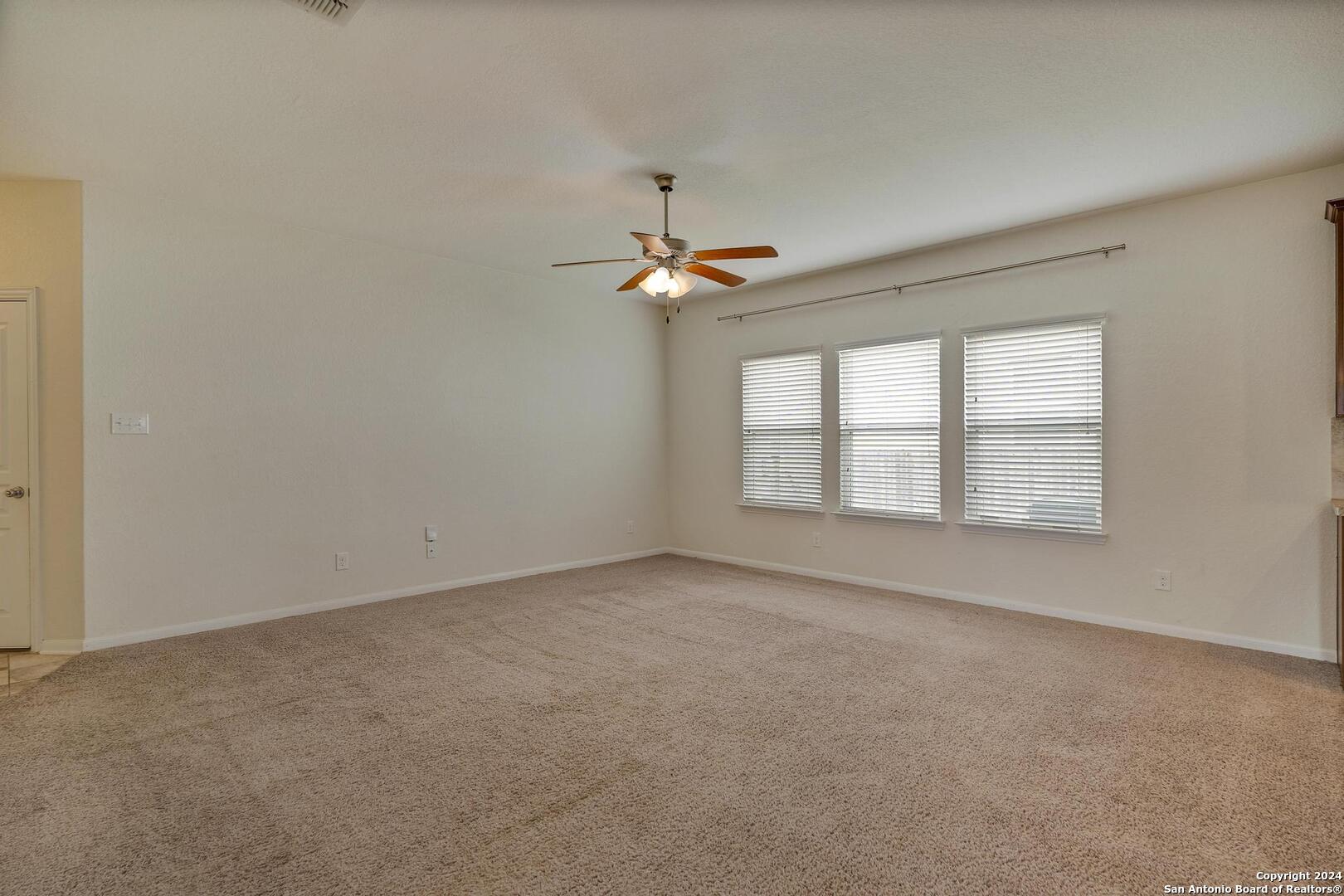 8949 Elizabeth Park , Converse, TX, 78109-4422 | 1777882 | Realty Texas LLC